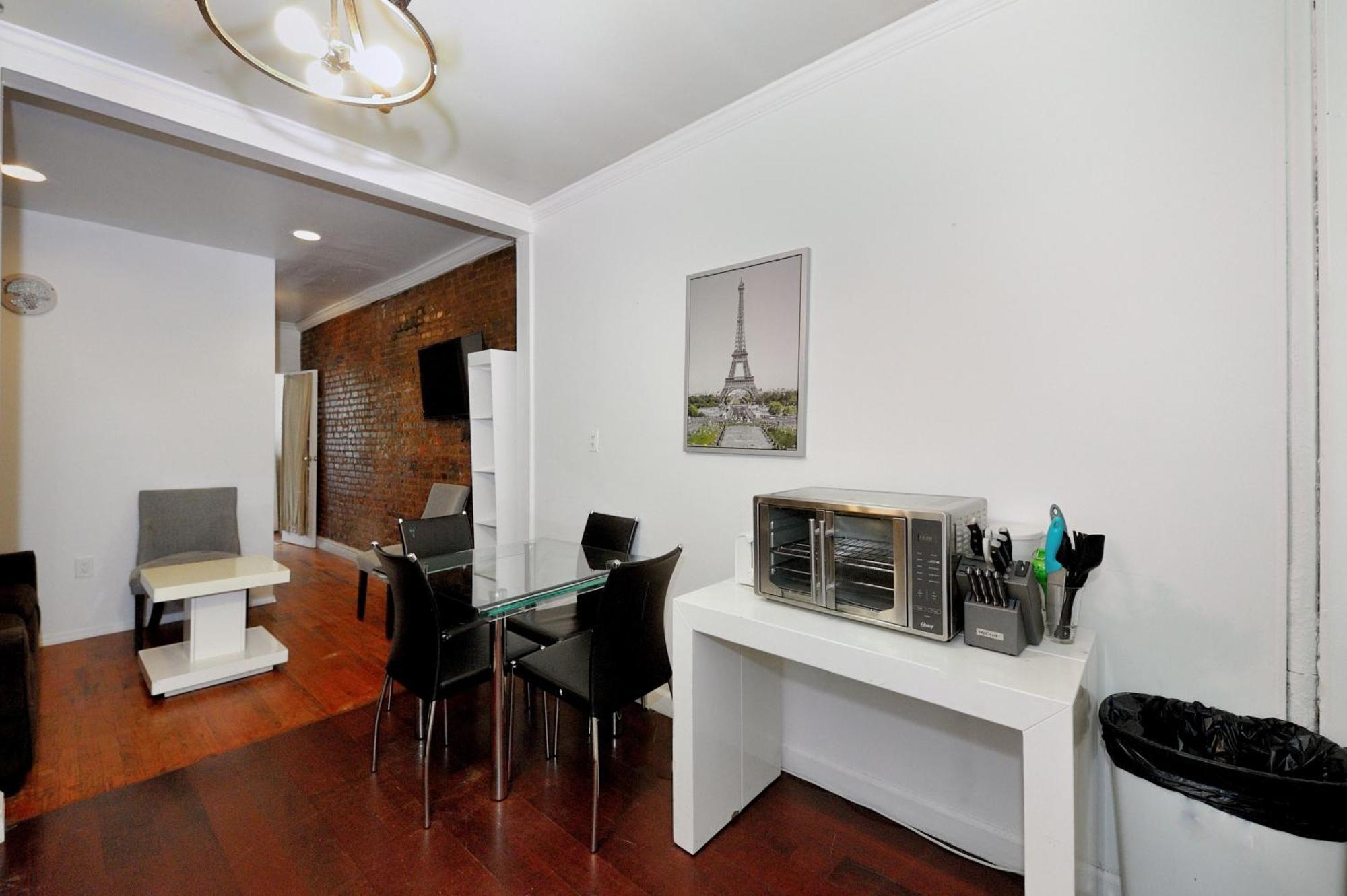 Charming 2br Near Times Square Appartamento *